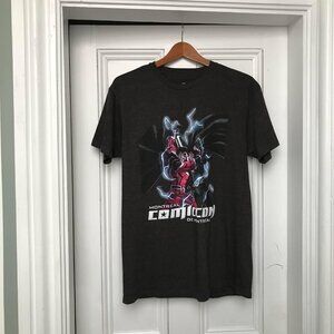 Montreal Comic Con Superhero Charcoal Gray Tee Men's Large